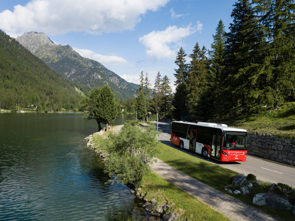 Vue du village de Champex-Lac, cadre de la chasse au trésor.