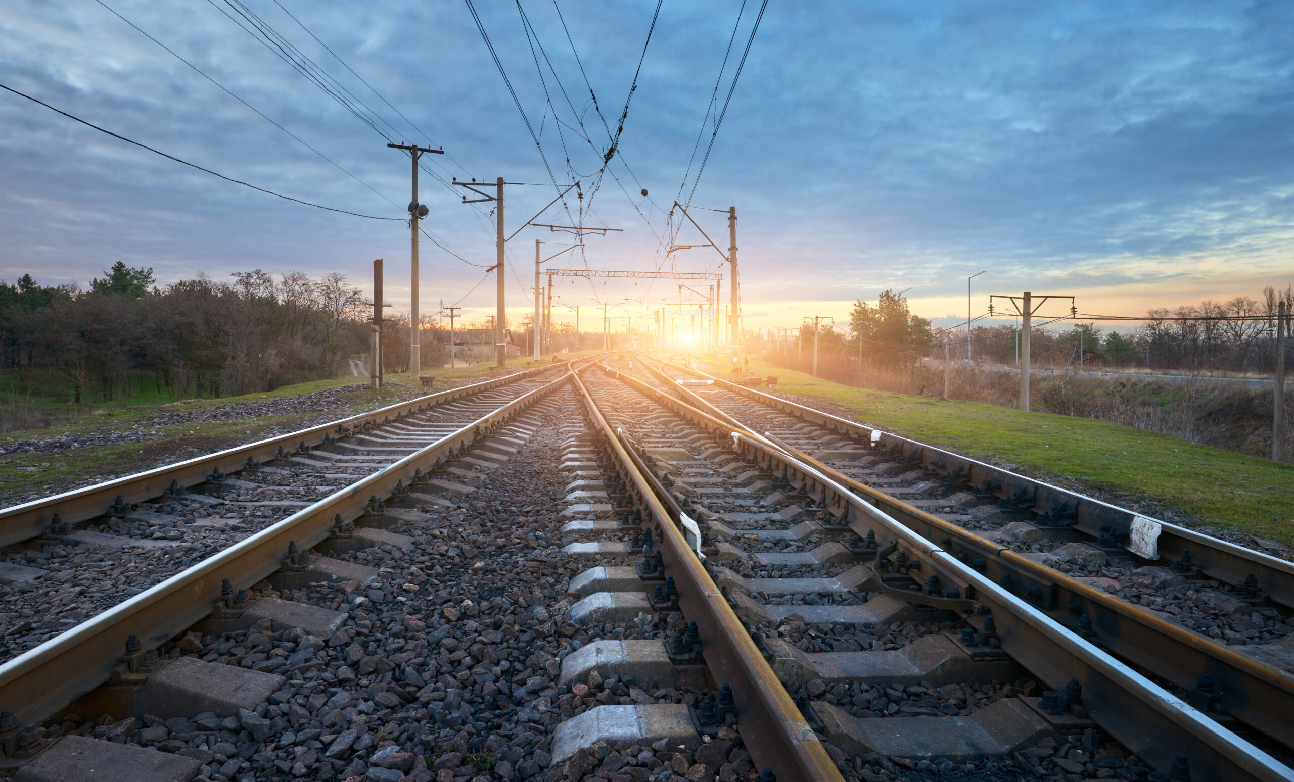 Ingénieurs Octofer étudiant un projet ferroviaire