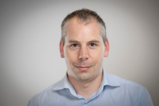 Porträt von Steve Biolaz, stellvertretender Direktor und Leiter Finanzen & Controlling der TMR SA