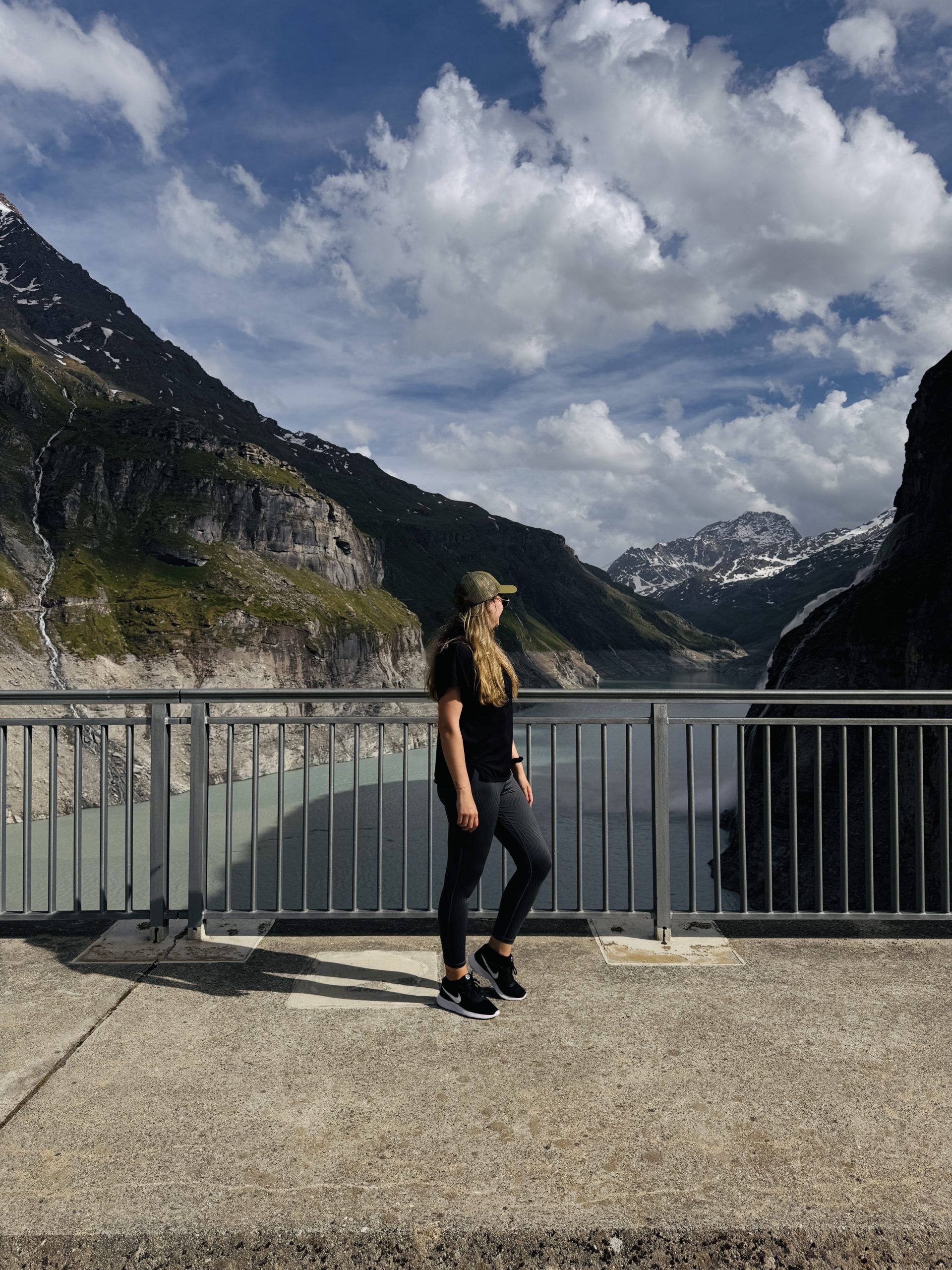 Berglandschaft rund um den Stausee von Mauvoisin.